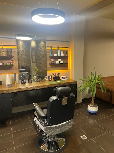 The De Broers barber team